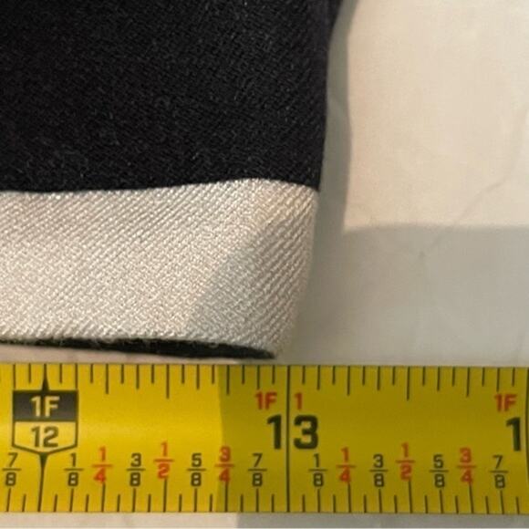 Banana Republic Black Cream Striped Career OfficeCore Pencil Skirt NWT Size 2P - Picture 10 of 11